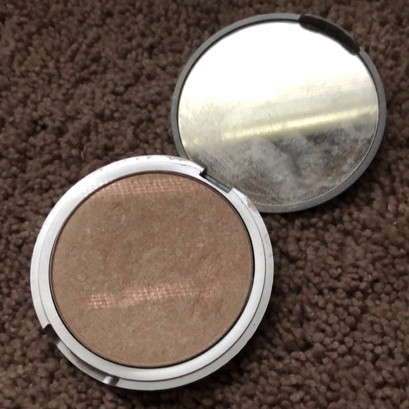 the balm highlighter - Picture 2 of 2